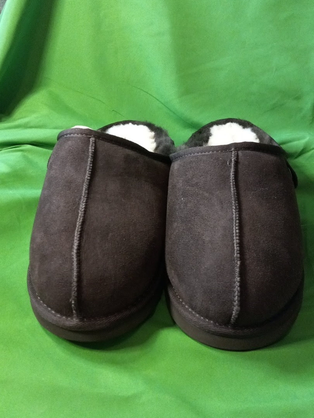 Dearfoams Men's Brown FIRESIDE  Suede Shearling-Lined Slip-On Slippers
